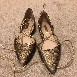Snake skin wrap around flats